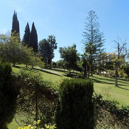 מארבלה Fuente Aloha Apartment מראה חיצוני תמונה
