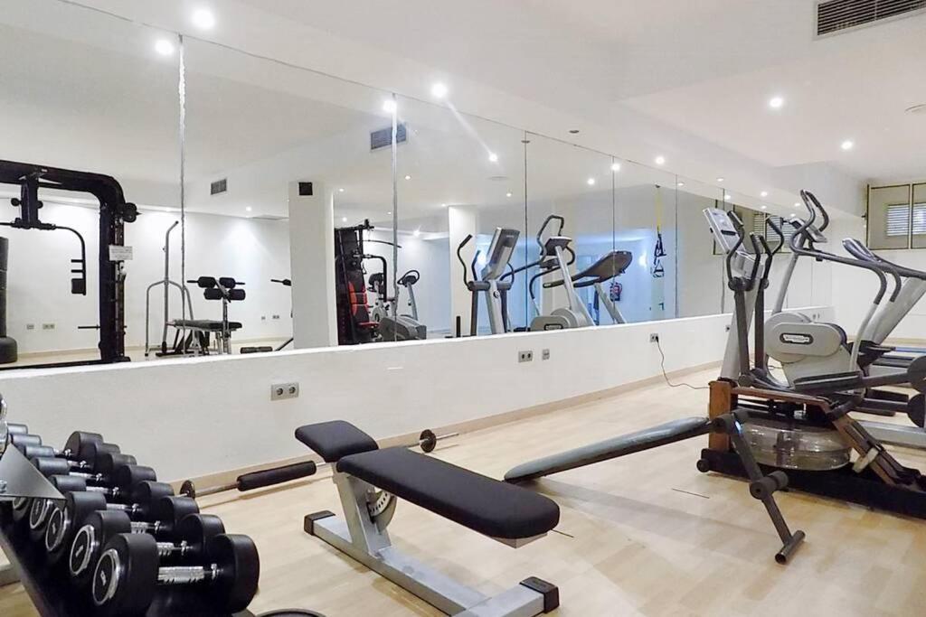 מארבלה Fuente Aloha Apartment מראה חיצוני תמונה